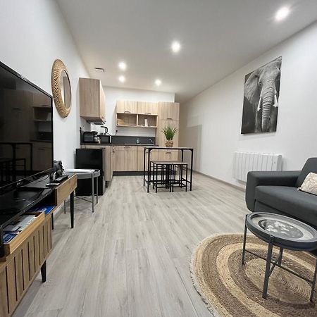 Ferienwohnung Le Mendes Évron Exterior foto